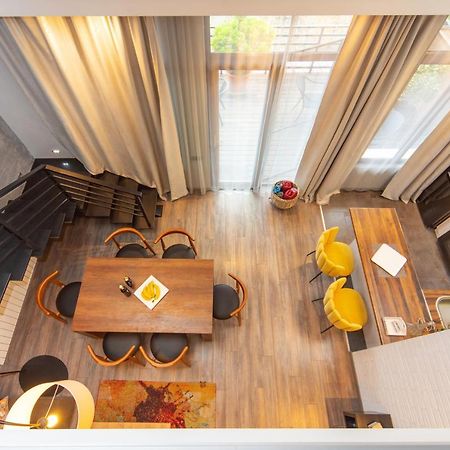 Luxury 4 Bedroom Apartment #1 In The City Center Of Tiflis Exterior foto