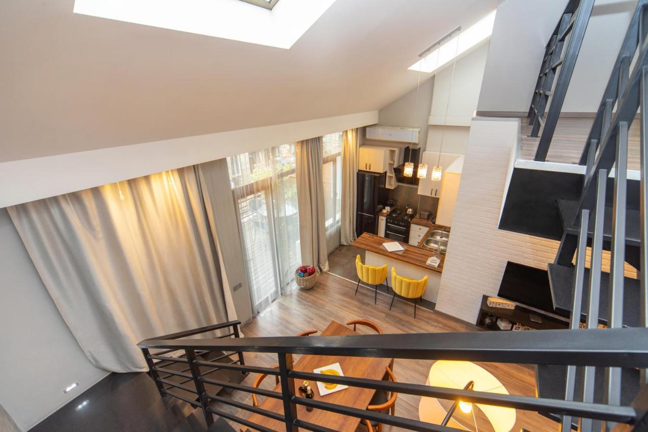 Luxury 4 Bedroom Apartment #1 In The City Center Of Tiflis Exterior foto